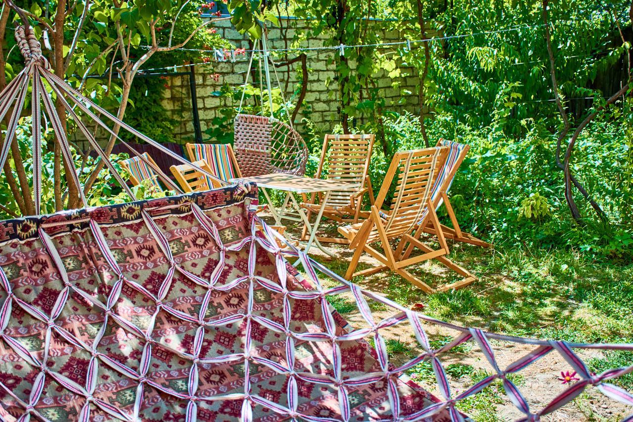 Nitsa Guest House Gori Exteriör bild